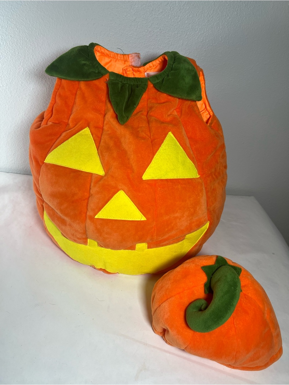 Pottery Barn kids pumpkins Halloween costume 3T